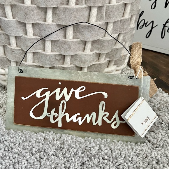 GIVE THANKS Metal & Wood Thanksgiving Hanging Sign 10x5” Decor Rustic NWT - Picture 2 of 8